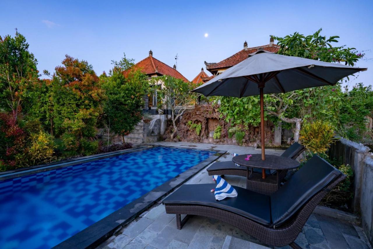 Villa Amari By Wizzela Batumadeg Exterior photo