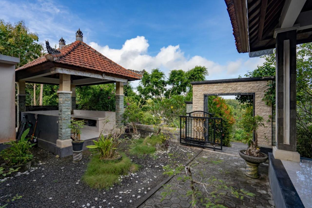 Villa Amari By Wizzela Batumadeg Exterior photo